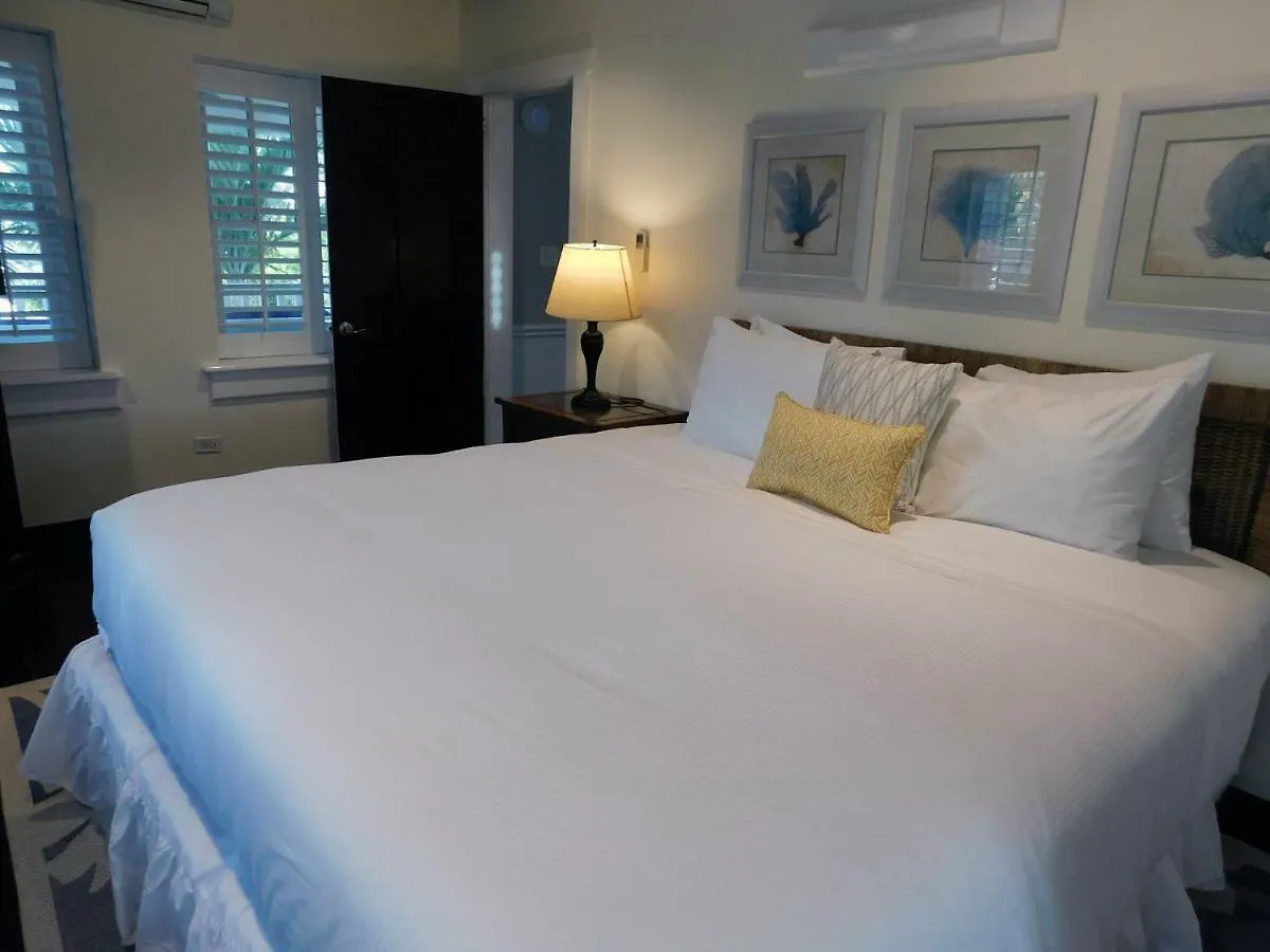Sapodilla House Hotel Dunmore Town Bahamas